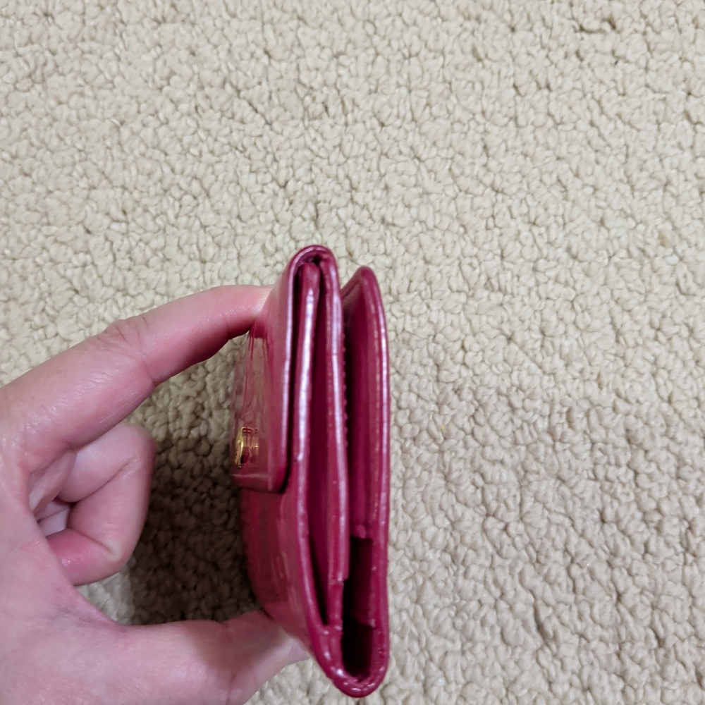 Louis Vuitton Vernis Pink Card Holder - Picture 8 of 15